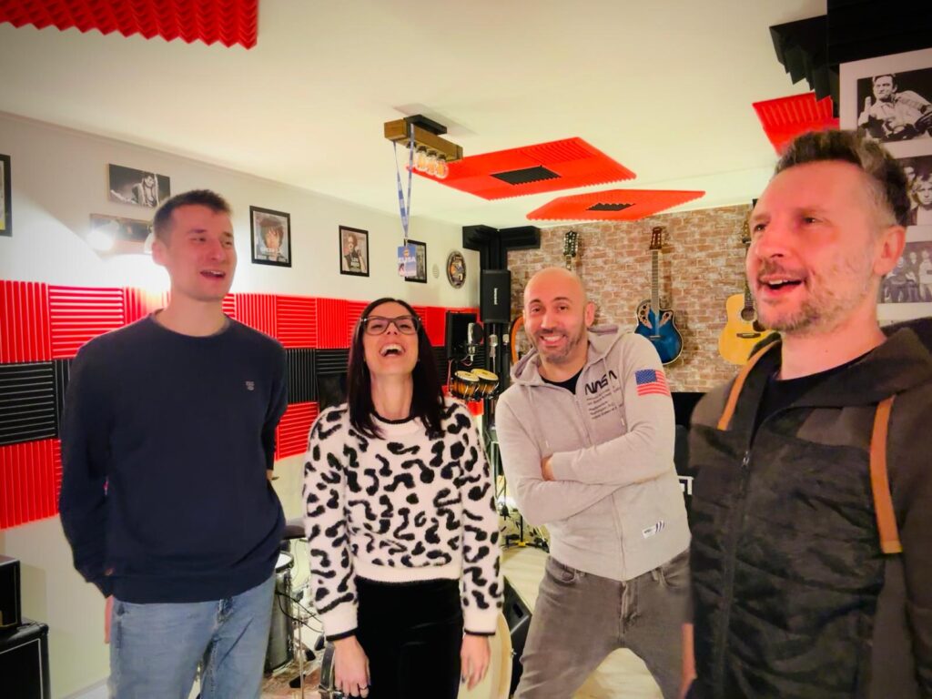 Foto live di KOBALTO
